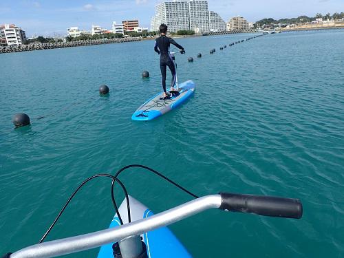 沖縄マリンスポーツ　ホビーミラージュエクリプス　足漕ぎSUP