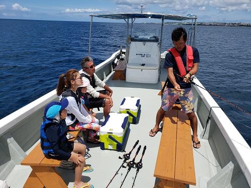 沖縄本島 船釣り体験 初心者 女性 子連れ