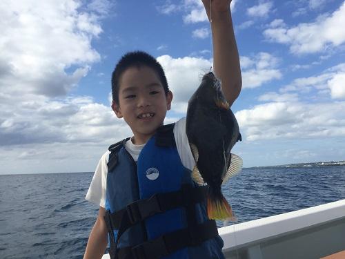 沖縄本島 マリンスポーツ 海遊び 何歳から？ 船釣り体験