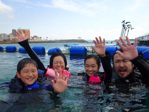 【沖縄旅行】冬こそ来てほしい！沖縄の青く透き通る海！！＠シーパーク北谷