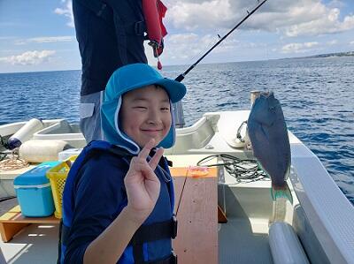 釣り体験で沖縄の海を楽しもう！初心者専門『ボートフィッシング』！